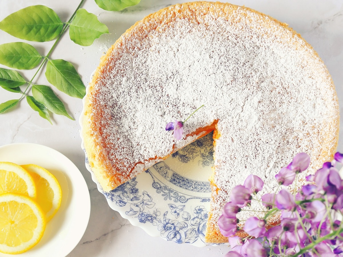Gâteau de Savoie : l’astuce de Cyril Lignac pour sublimer ce grand classique des desserts régionaux