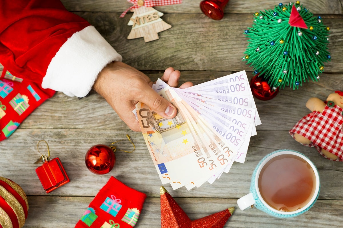 La Prime de Noël : un souffle financier pour les familles modestes!