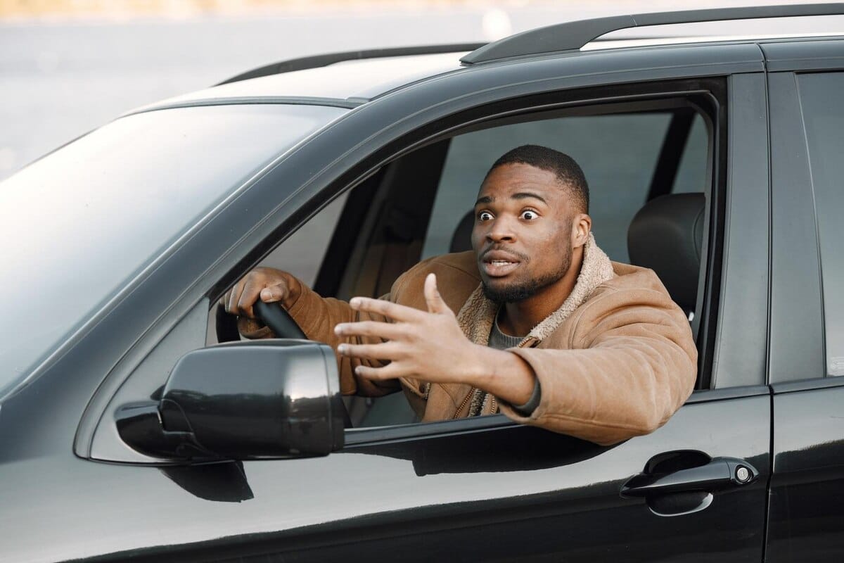 Une erreur fréquente au volant qui pourrait coûter cher aux conducteurs : la perte de leur permis