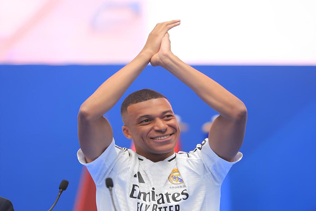 Kylian Mbappé : une mésaventure décevante avec sa BMW à 180 000 euros